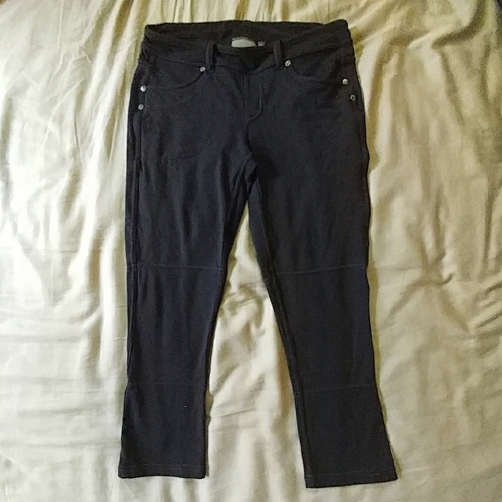 Athleta Black leggings/pants. EUC